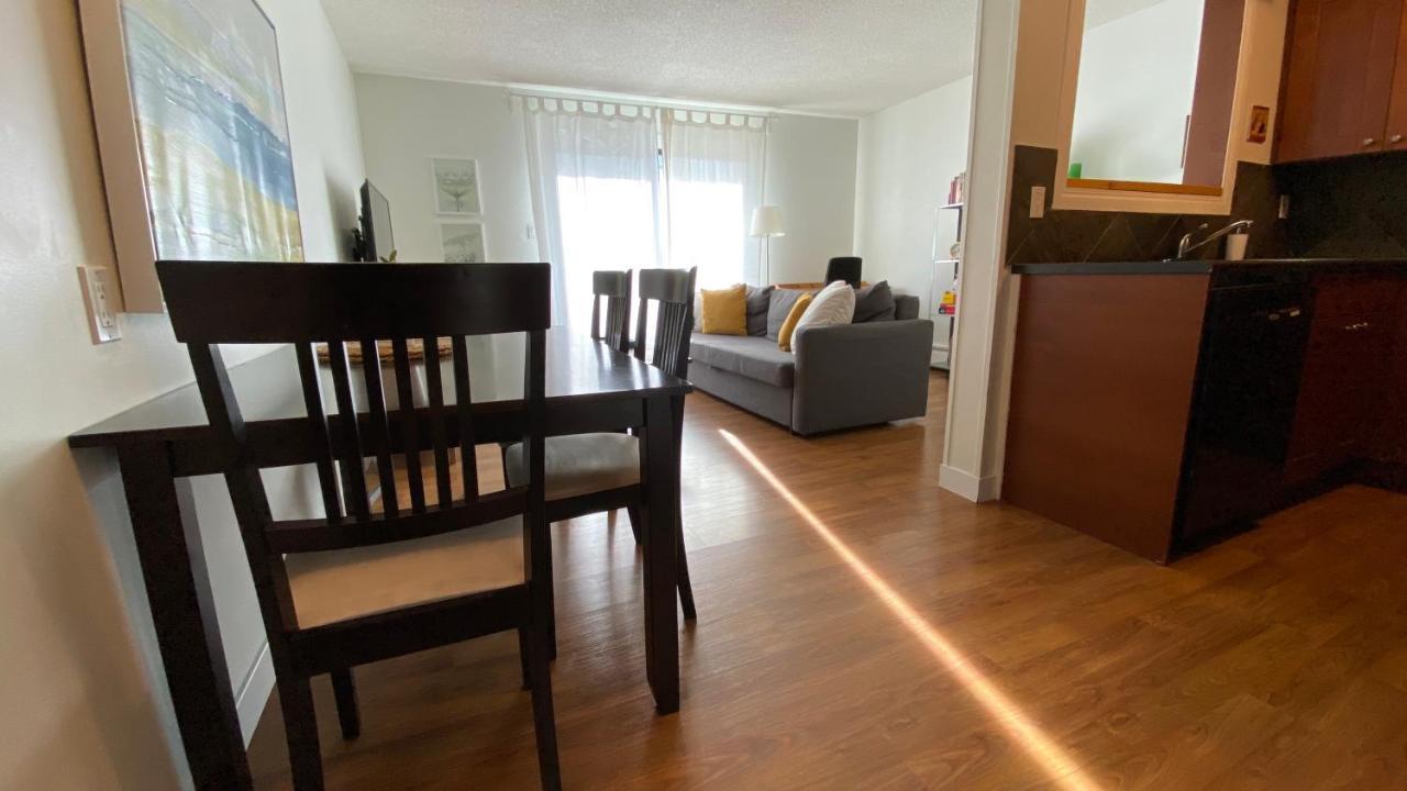 Cozy 2-Bedroom Condo Near Downtown, With Laundry, Parking, Balcony YYC Exterior foto